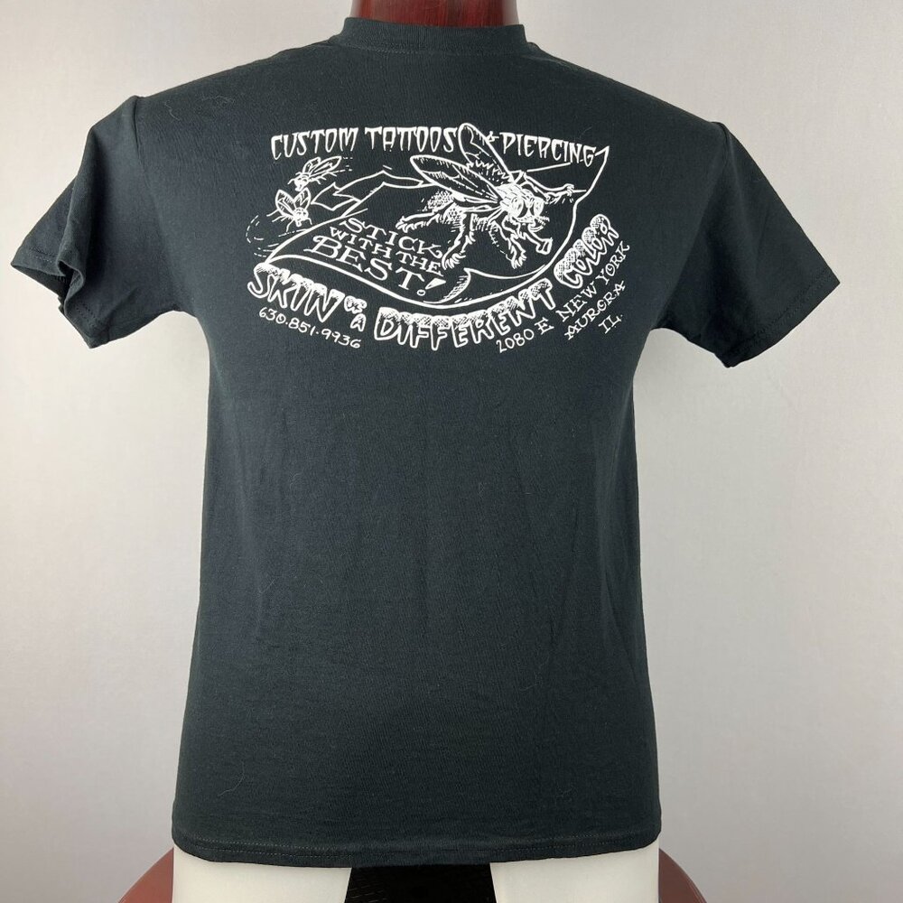 Skin Of A Different Color Tattoo & Piercing M T-Shirt Shirt